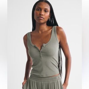 Abercrombie & Fitch Ribbed Sage Green Sleeveless Henley Tank Top